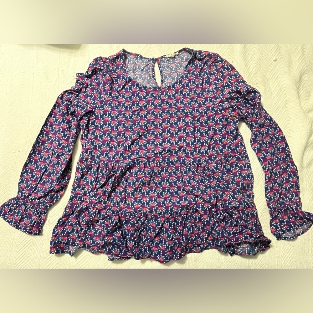 Long sleeve tiered top